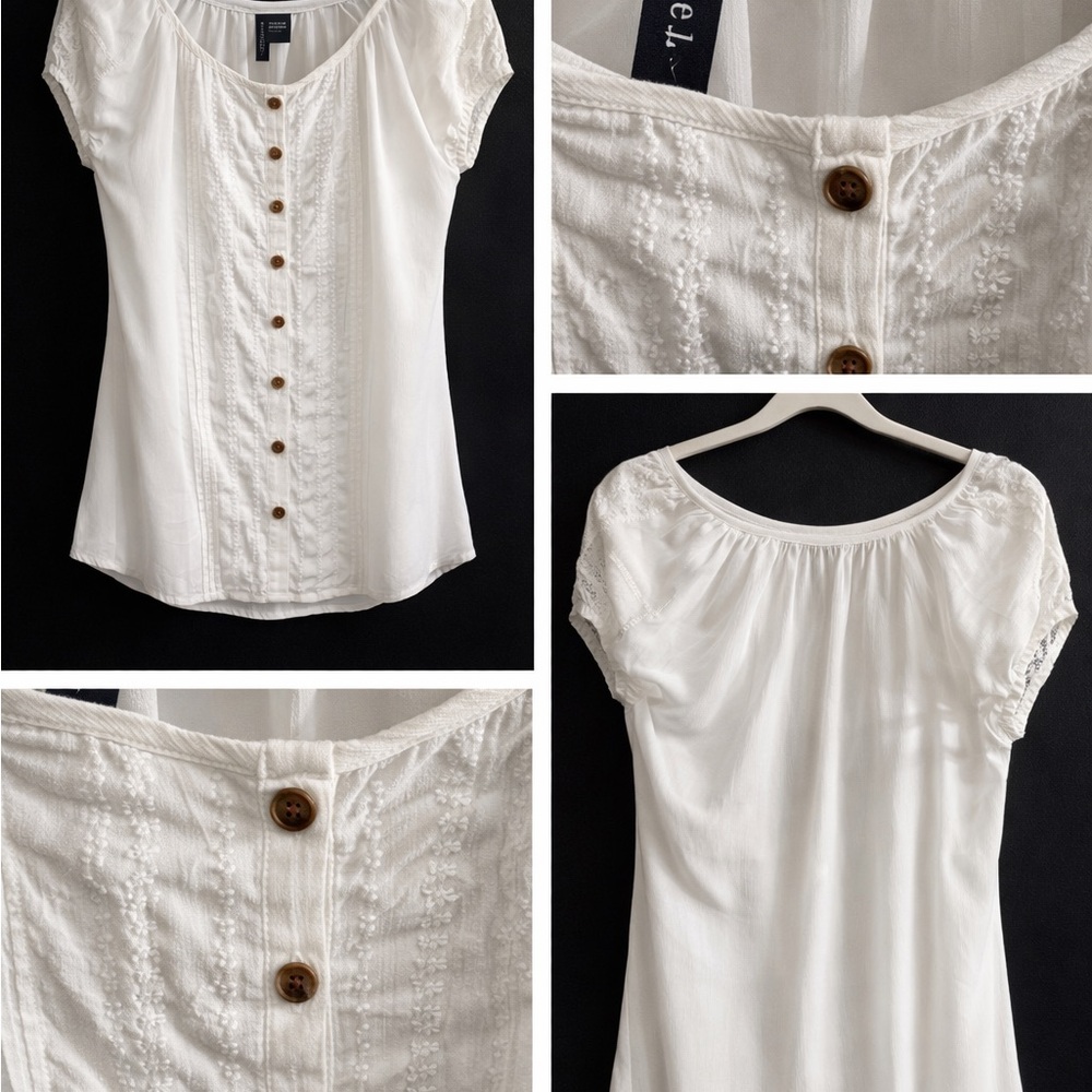 Full Tilt White Button-Front Embroidered Peasant Top
